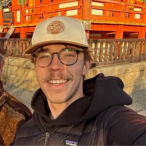 Meet your Posher, Alex